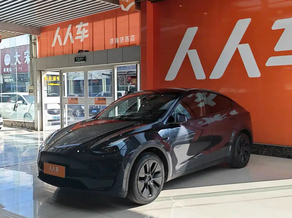 Tesla Model Y Rear-Wheel Drive Version 2024