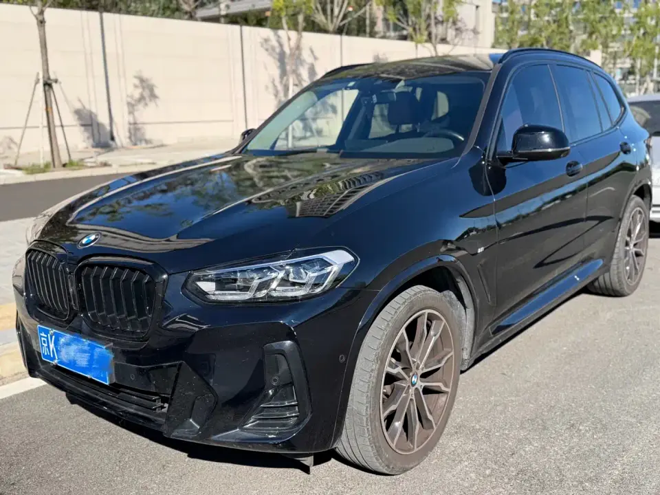 BMW X3 xDrive30i Leading M Night Package 2024