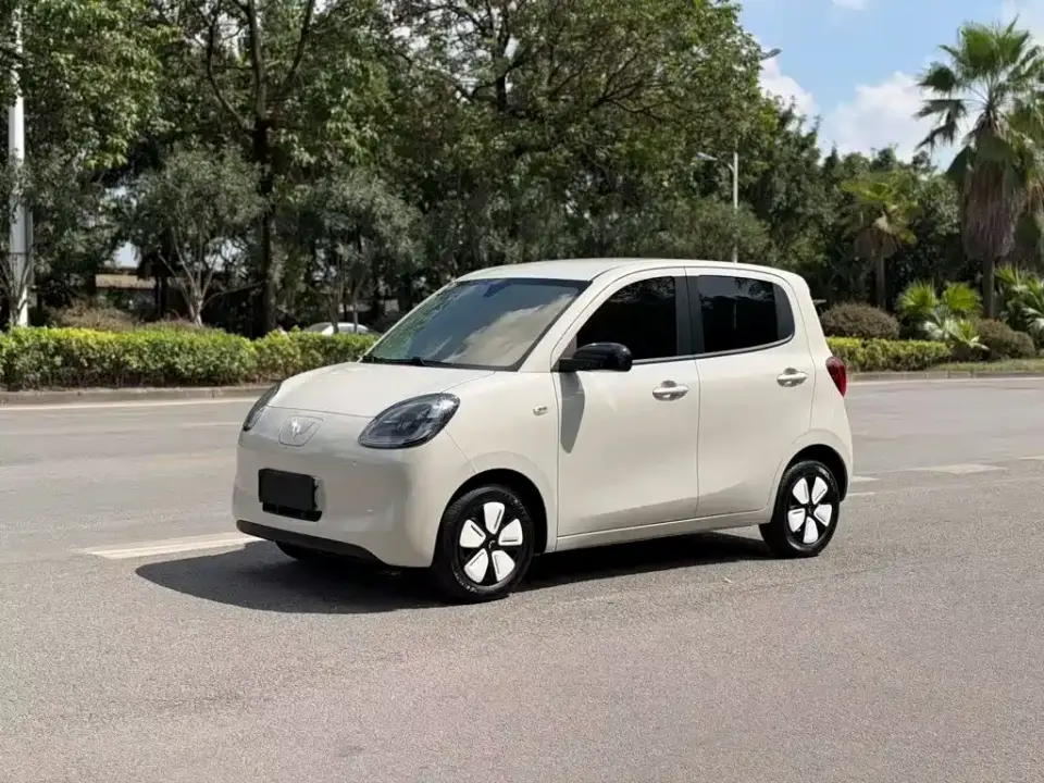 Wuling Motors Hongguang MINIEV 4-Door Advanced 2025