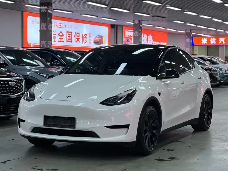Tesla Model Y Facelift Rear-Wheel Drive Version 2023