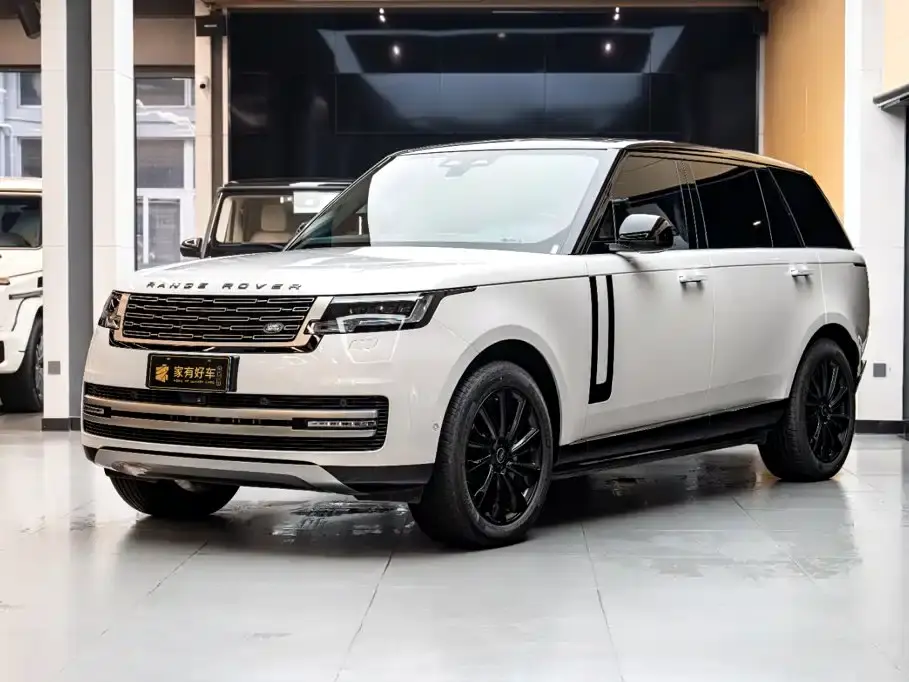 Land Rover Range Rover 3.0 L6 400PS Golden Age 7-Seater Long Wheelbase 2024