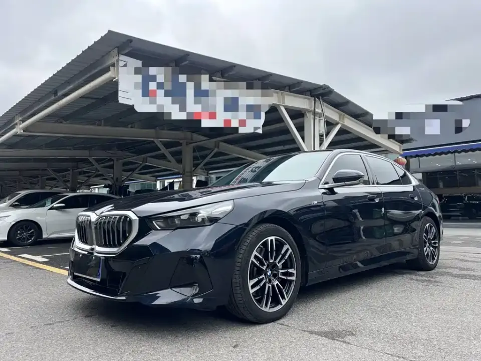 BMW 5 Series 530Li Leading M Sport Package 2025