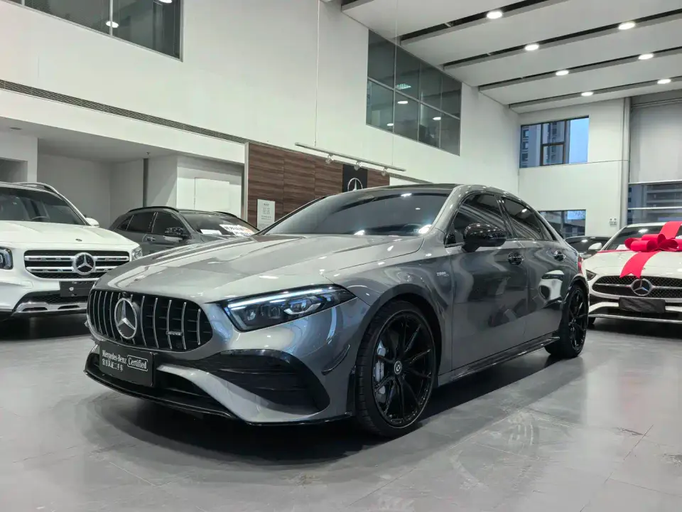 Mercedes-Benz A-Class AMG Facelift AMG A 35 L 4MATIC 2024