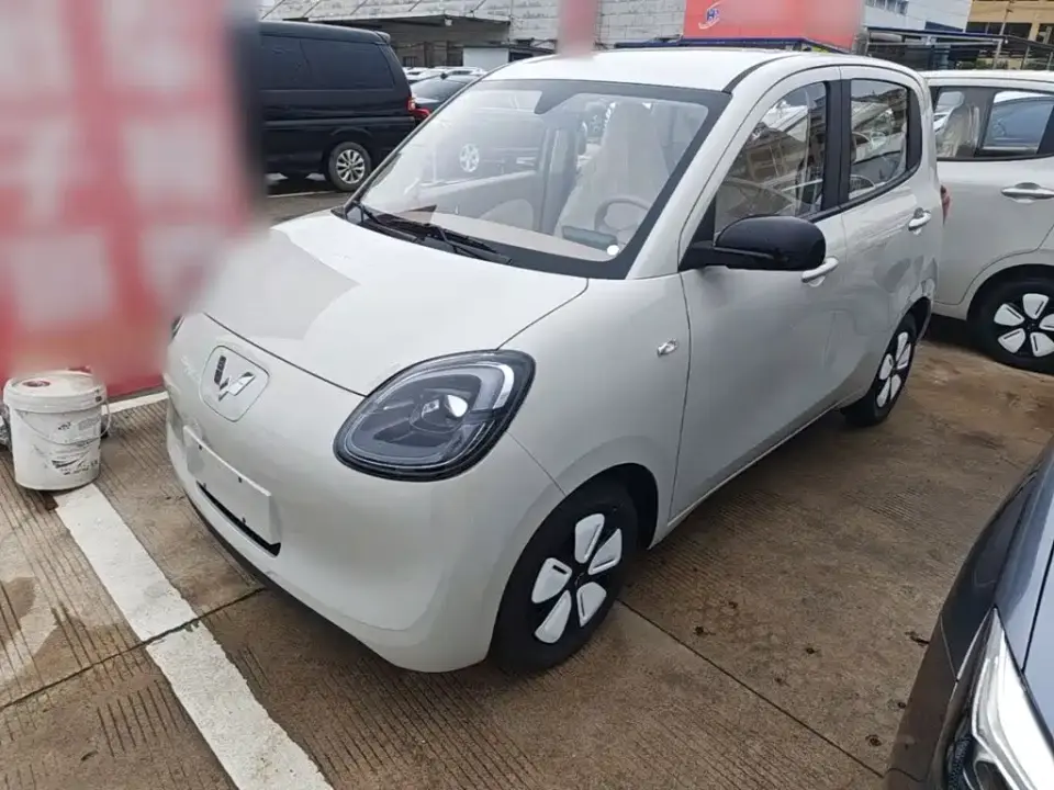 Wuling Motors Hongguang MINIEV 4-Door Advanced 2026