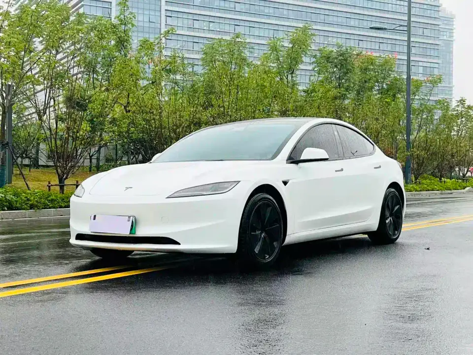 Tesla Model 3 Model Rear-Wheel Drive Edition 2026