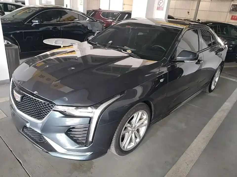 Cadillac CT4 28T Fashion Style 2022