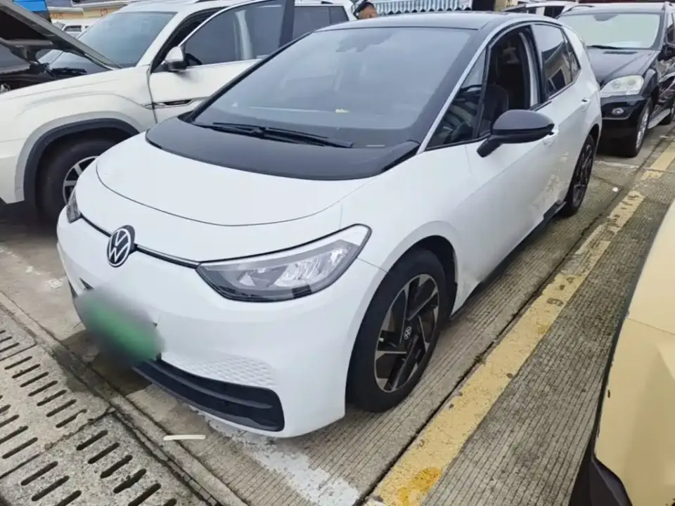 Volkswagen ID.3 Smart Outstanding Edition 2024