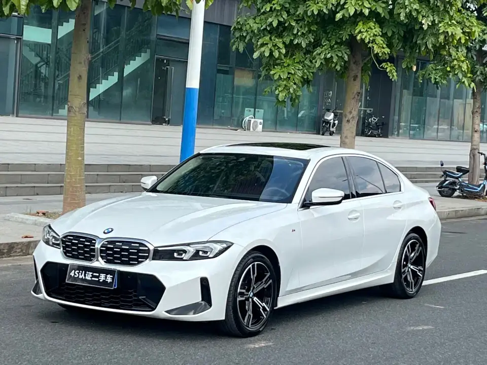 BMW 3 Series 325i M Sport Package 2023