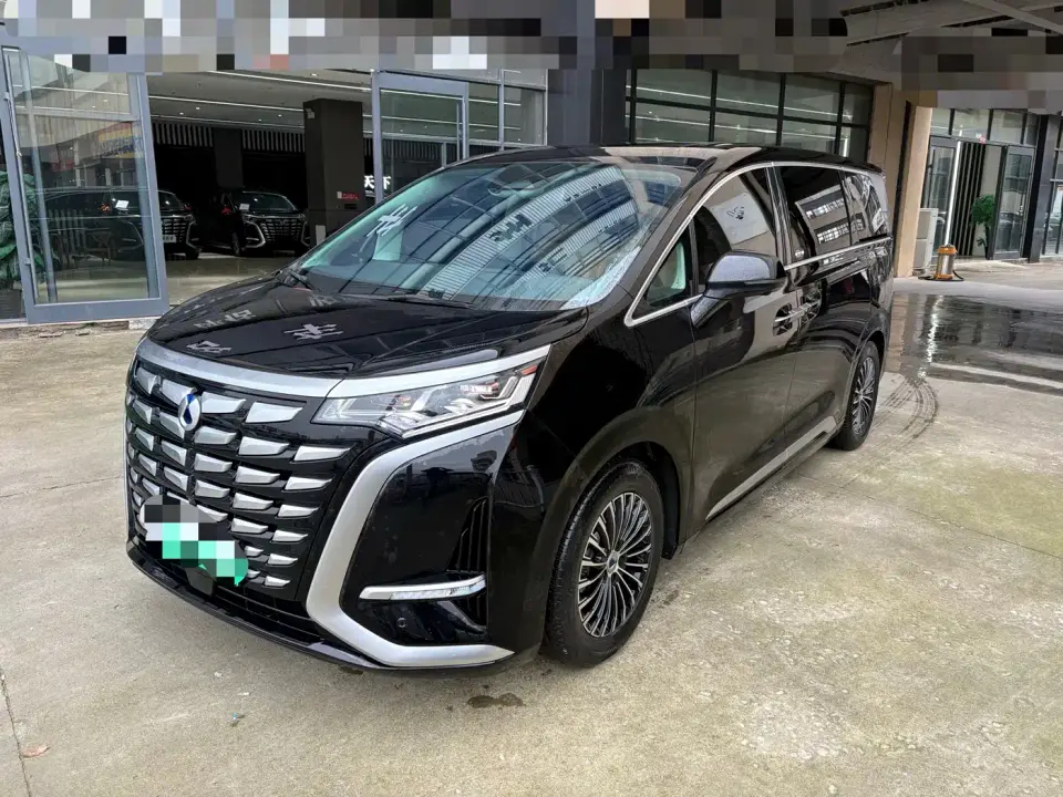 Denza D9 DM-i 980 AWD Premium 2025