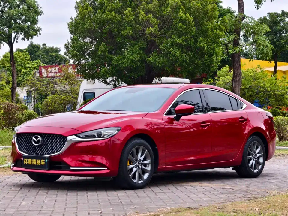 Mazda Atenza 2.0L Skyactiv Luxury 2019