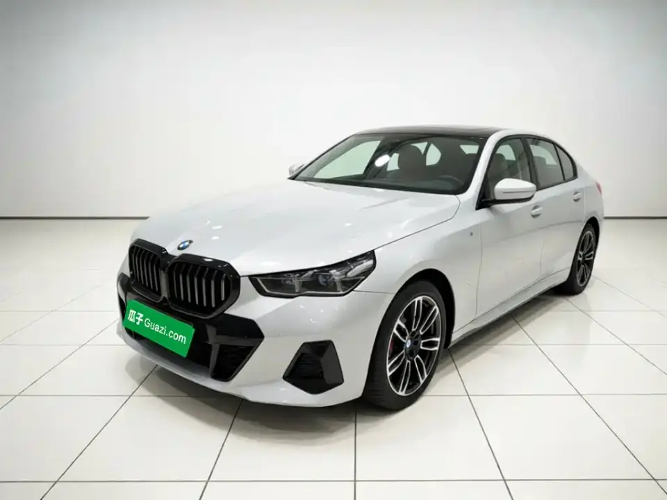 BMW 5 Series 530Li Leading M Sport Package 2024