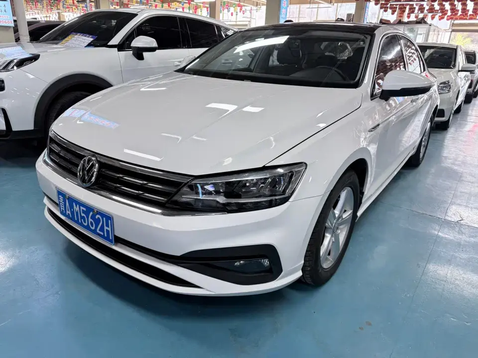Volkswagen Lamando 230TSI DSG Fashion Edition 2020