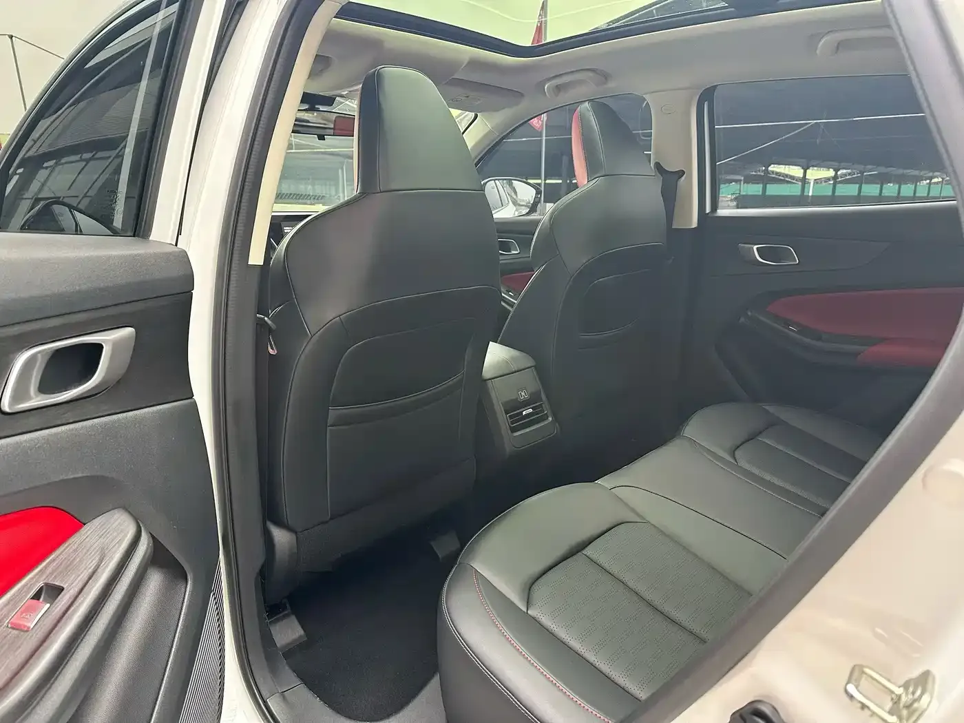 Changan CS55 PLUS 2nd Generation 1.5T DCT Premium 2023 — фото 9