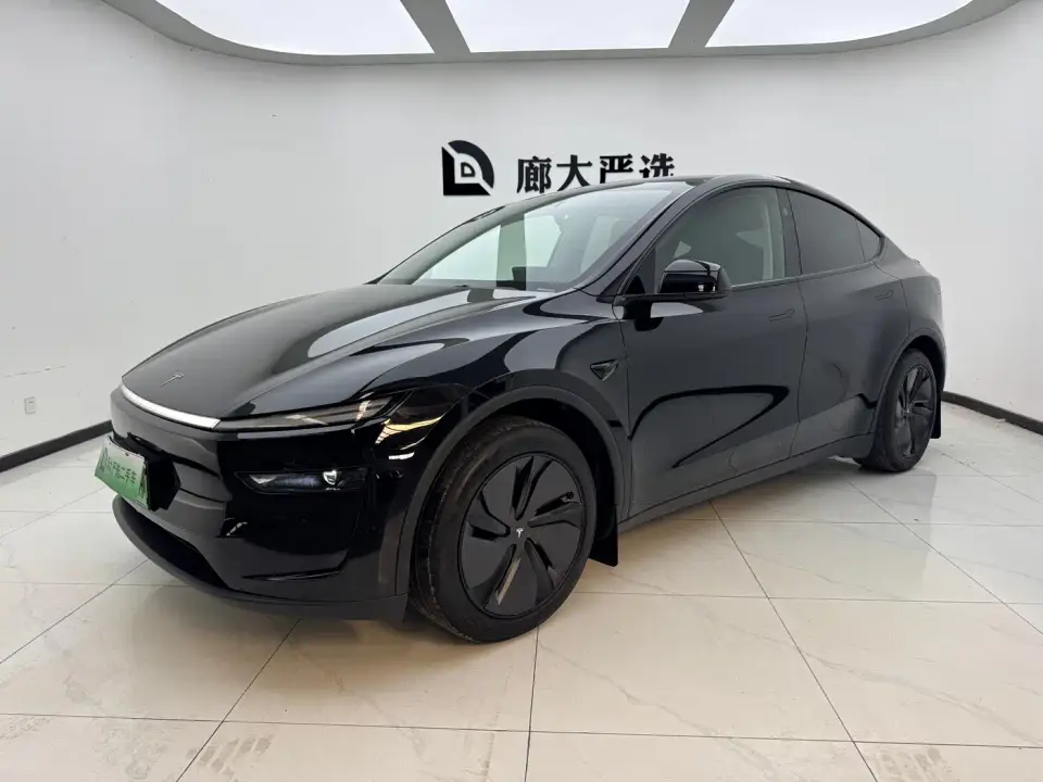 Tesla Model Y Rear-Wheel Drive 2025