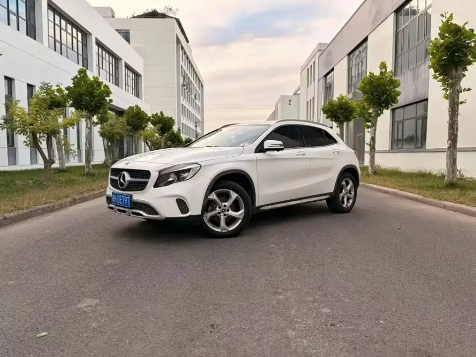 Mercedes-Benz GLA-Class GLA 200 Dynamic 2019