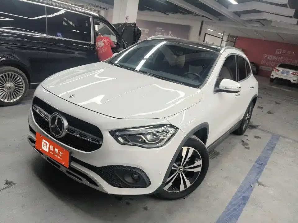 Mercedes-Benz GLA-Class GLA 200 2020