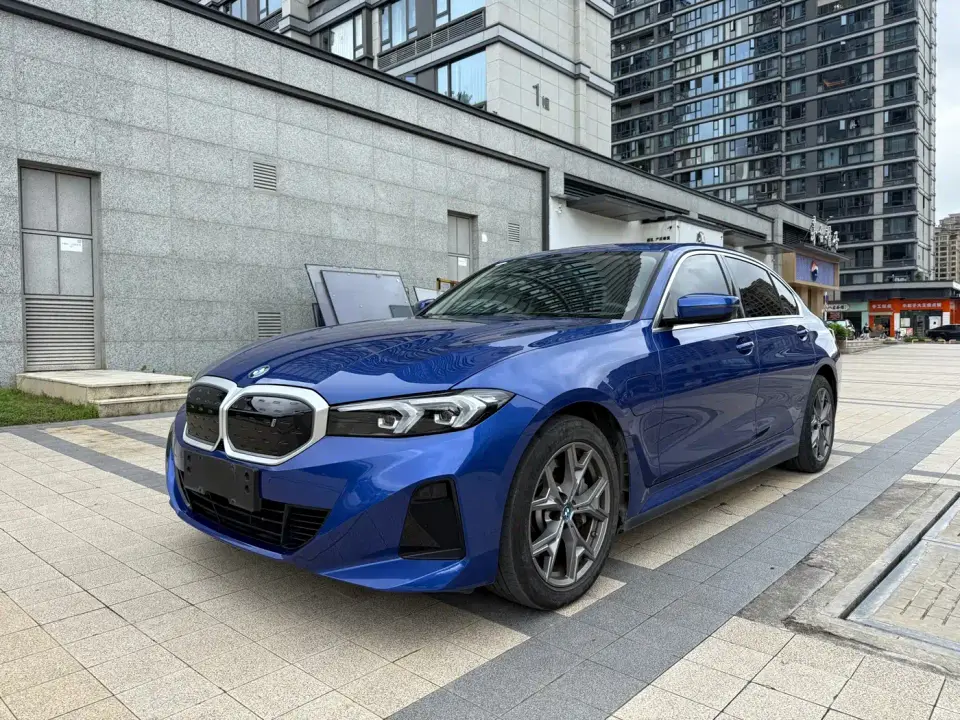 BMW i3 eDrive 35 L 2022
