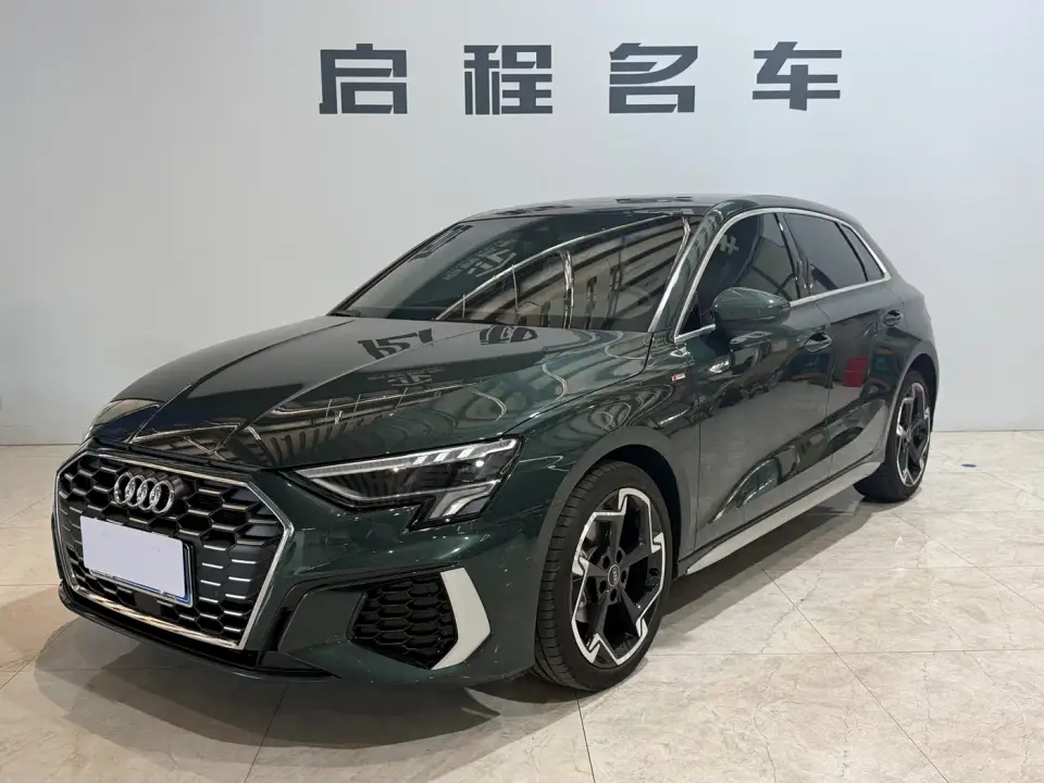 Audi A3 Facelift Sportback 35 TFSI Luxury Sport 2023