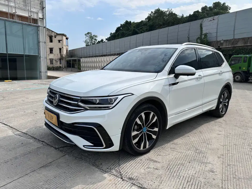 Volkswagen Tiguan L 330TSI Automatic 2WD R-Line Premium Enjoyment Edition 2024