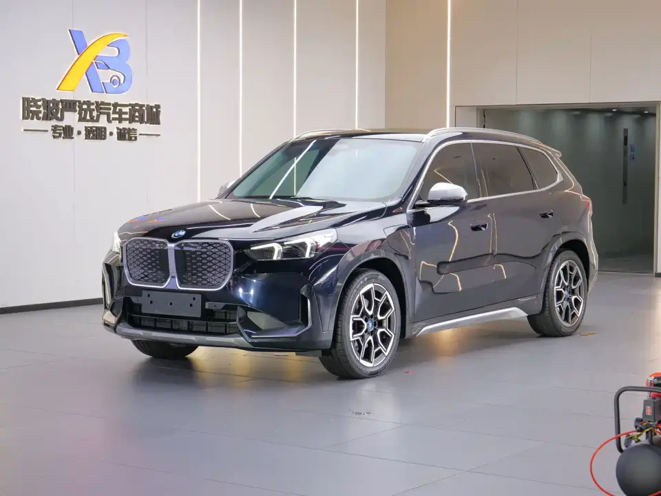 BMW iX1 xDrive30L X Design Package 2024