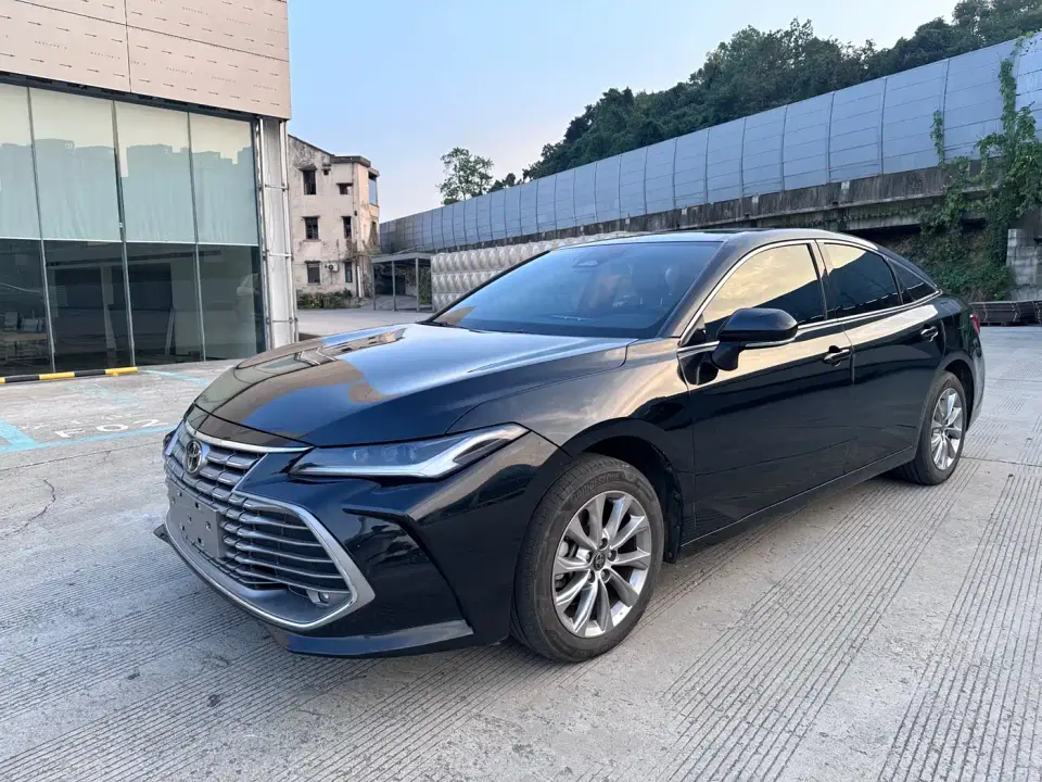 Toyota Avalon Model 2.0L Progressive Edition 2025
