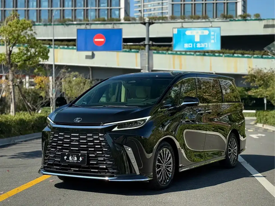 Lexus LM 500h 6-Seater Prestige Edition 2024
