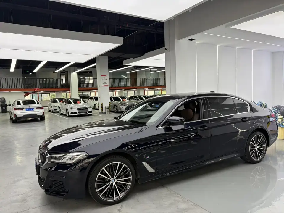 BMW 5 Series Facelift 530Li Leading M Sport Package 2023