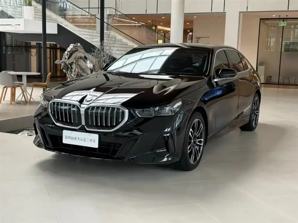 BMW 5 Series 525Li M Sport Package 2026