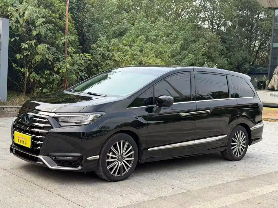 Honda Elysion 2.0L e:HEV Luxury 2023