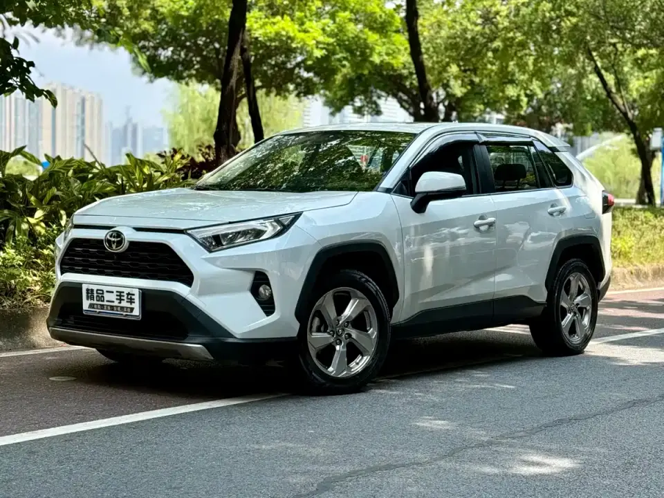 Toyota RAV4 Rongfang 2.0L CVT 2WD Trend 2022