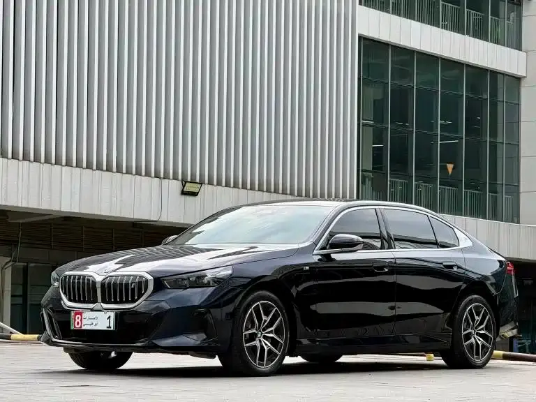 BMW i5 eDrive 35L M Sport Package 2025