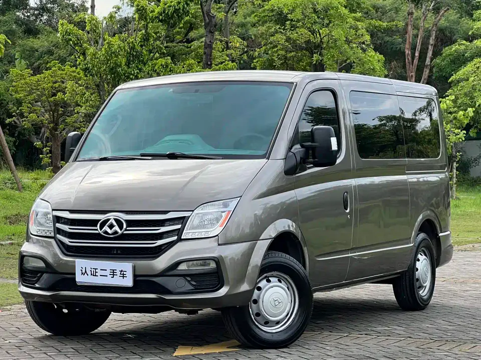 SAIC Maxus Xintu V80 Model 2.5T Classic 6-speed manual Aoyuntong short wheelbase ultra-low roof 5/6-seater 2019