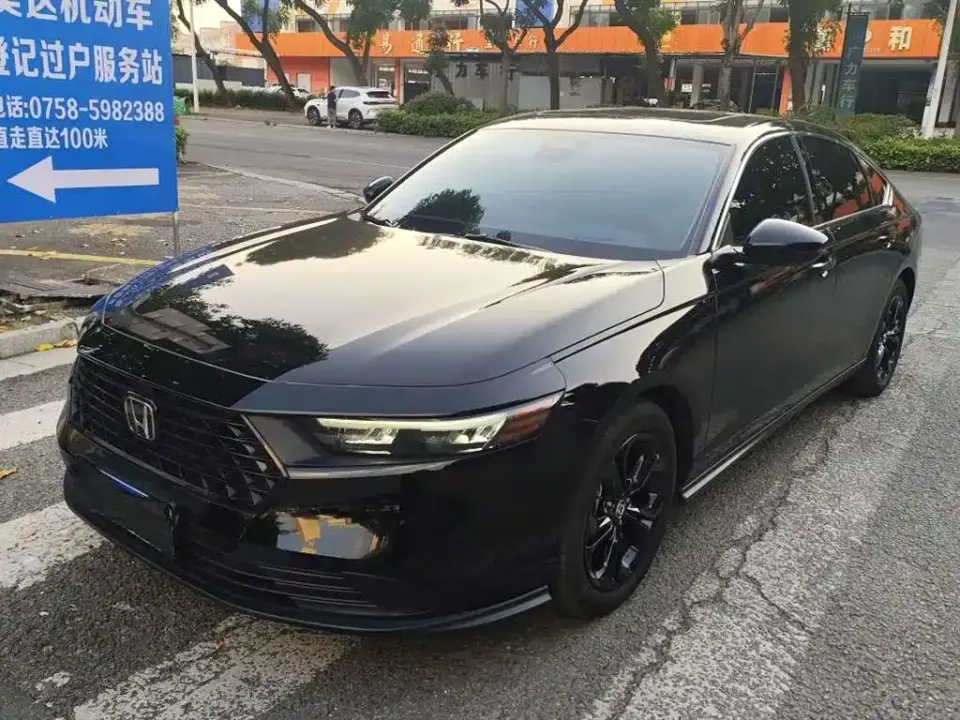 Honda Accord 260TURBO Luxury Edition 2025