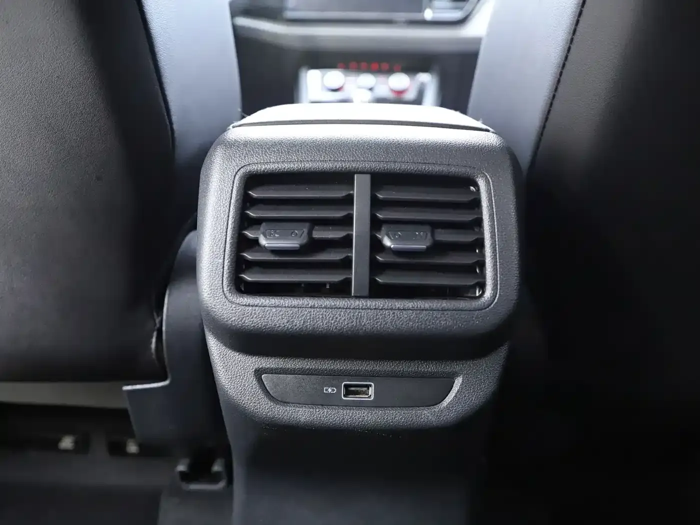 Jetta VS5 280TSI Auto Comfort Type 2023 — фото 14