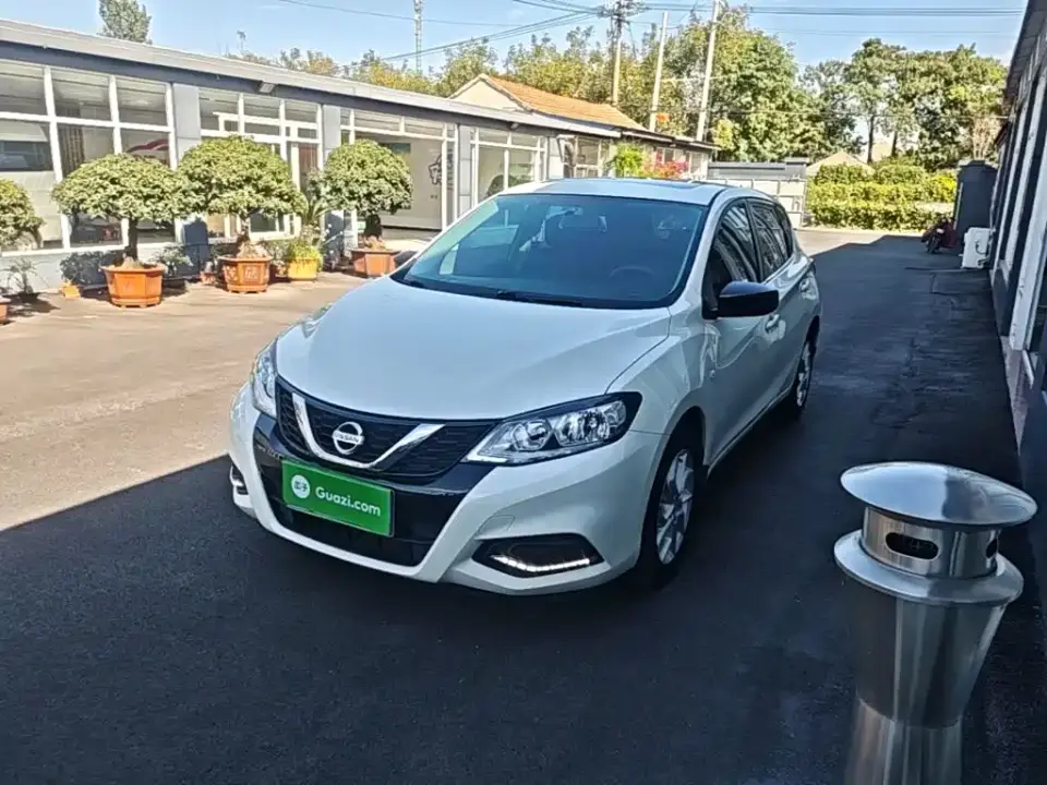 Nissan Tiida 1.6L CVT Cool Edition 2021
