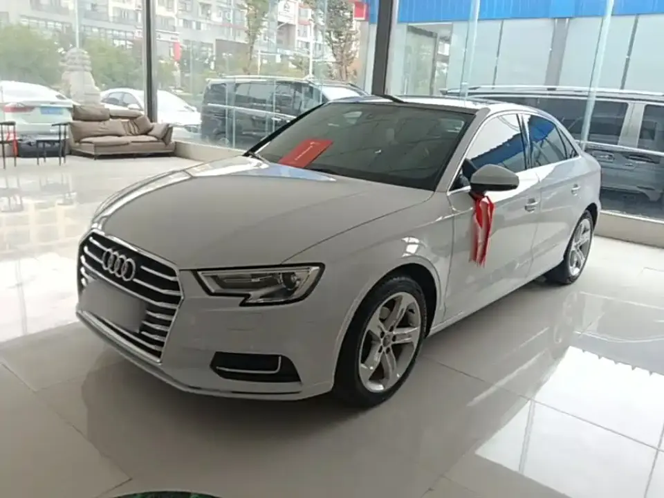 Audi A3 Facelift Limousine 35 TFSI Progressive (China VI) 2021