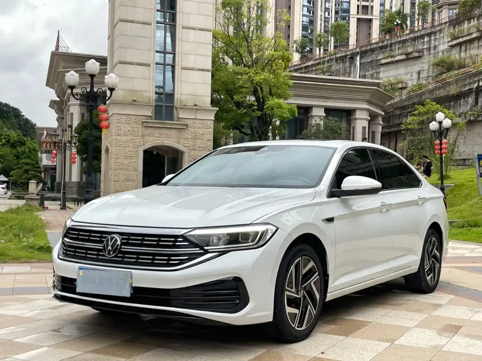 Volkswagen Sagitar Model Year 280TSI DSG Surpass Edition 2023