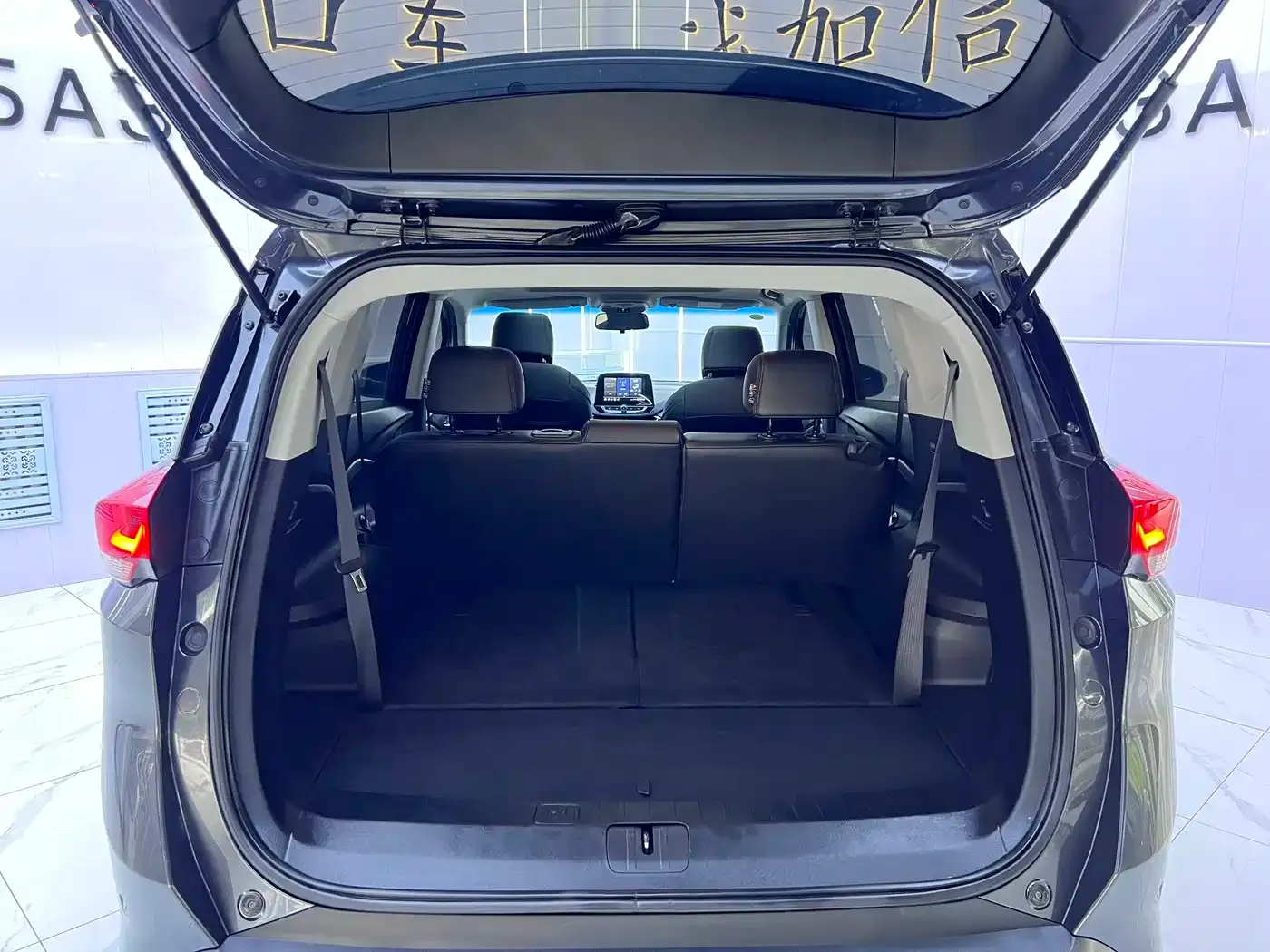 Chevrolet Volando Mild Hybrid Redline 530T Automatic Prestige Edition (5+2 seater) 2023 — фото 17