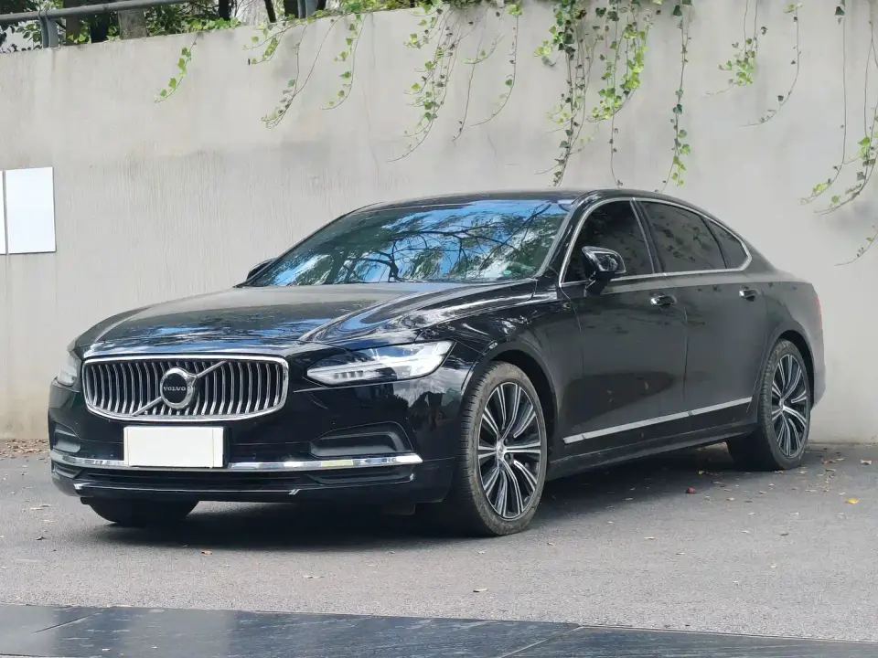 Volvo S90 B5 Intelligent Vision Luxury Edition 2022