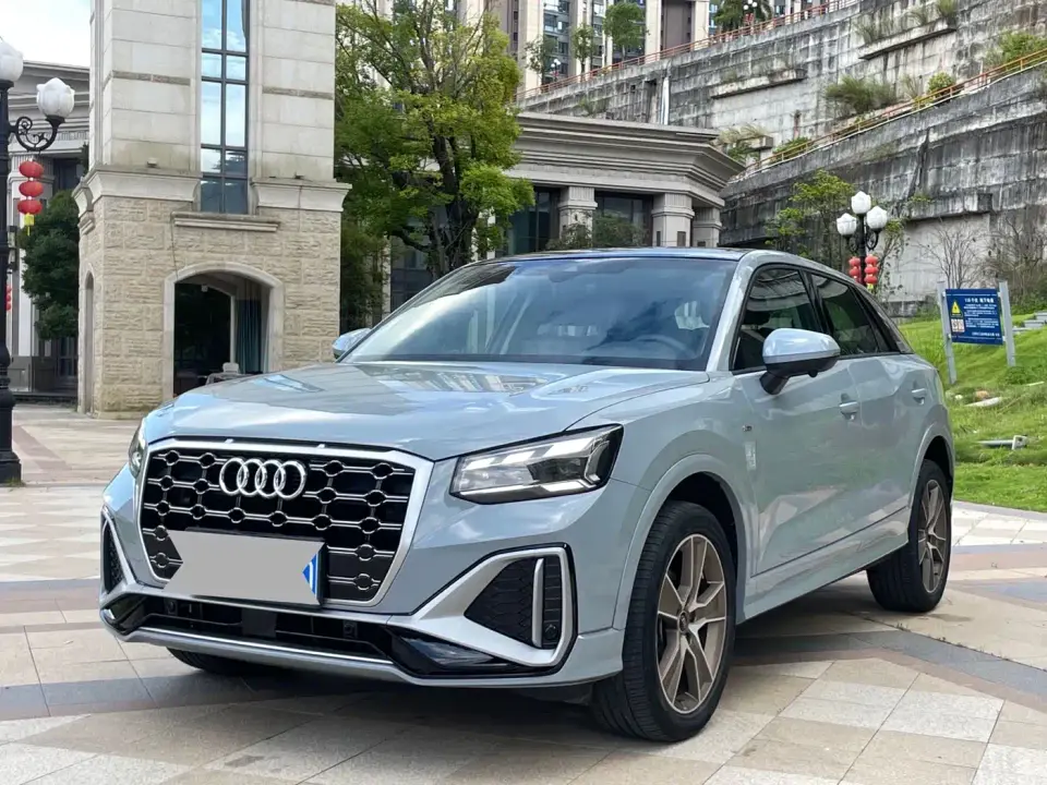 Audi Q2L 35 TFSI Fashion Dynamic 2022