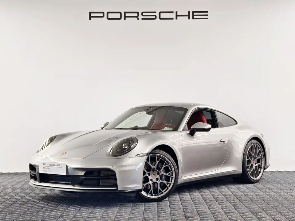 Porsche 911 Carrera 3.0T 2025