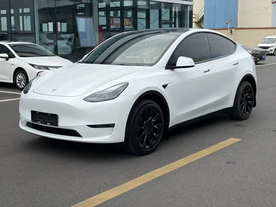 Tesla Model Y Facelift Long Range All-Wheel Drive Version 2023