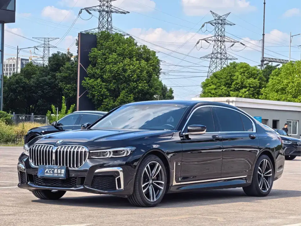BMW 7 Series Model 730Li M Sport Package 2022