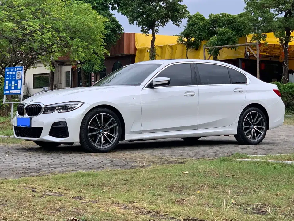 BMW 3 Series 325Li M Sport Package 2020