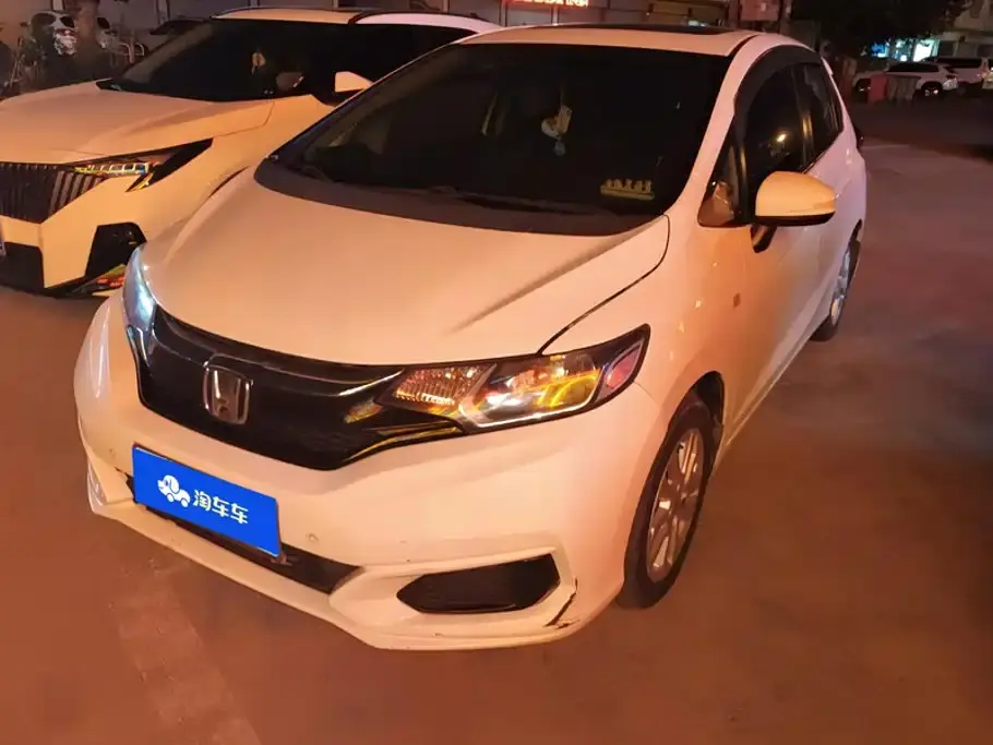 Honda Fit 1.5L CVT Comfort Sunroof Edition 2019