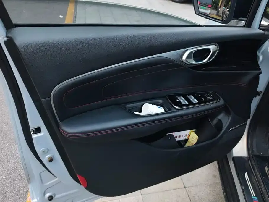 Aion V Plus 70 Smart Leader Edition (LFP) 2022 — фото 7