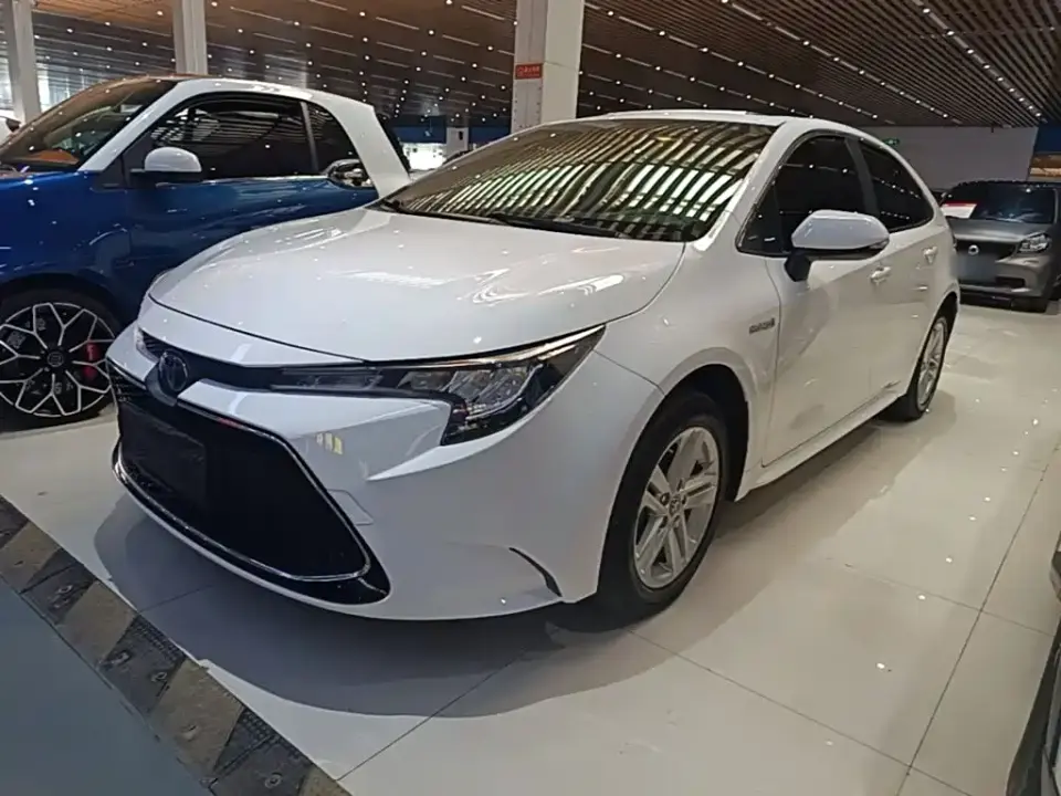 Toyota Levin Dual Engine 1.8H E-CVT Luxury Edition 2022