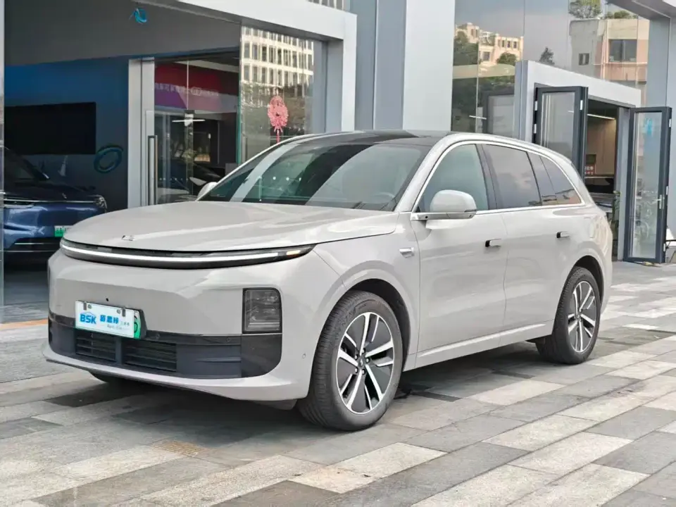 Li Auto L6 Pro 2025