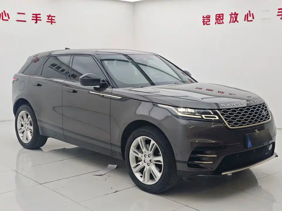 Land Rover Range Rover Velar 250PS Golden Collector's Edition 2022