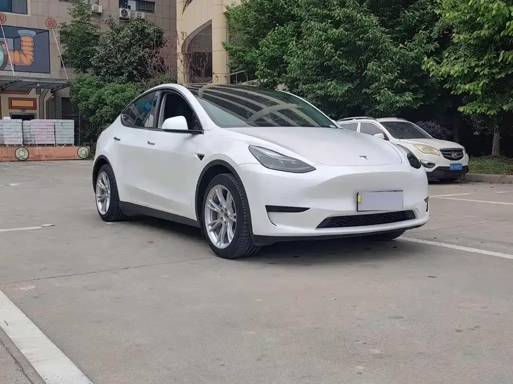 Tesla Model Y Facelift Rear-Wheel Drive Version 2022 — фото 5